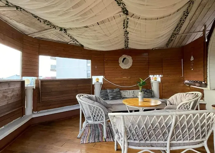 Viorica בית אירוח Năvodari