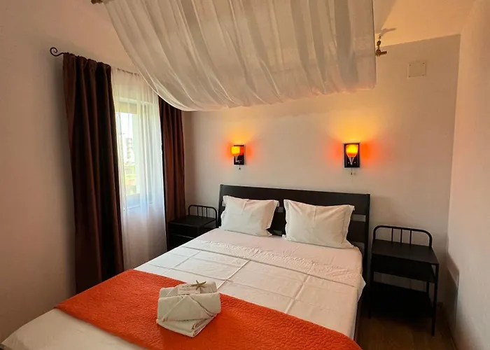 Viorica בית אירוח Năvodari